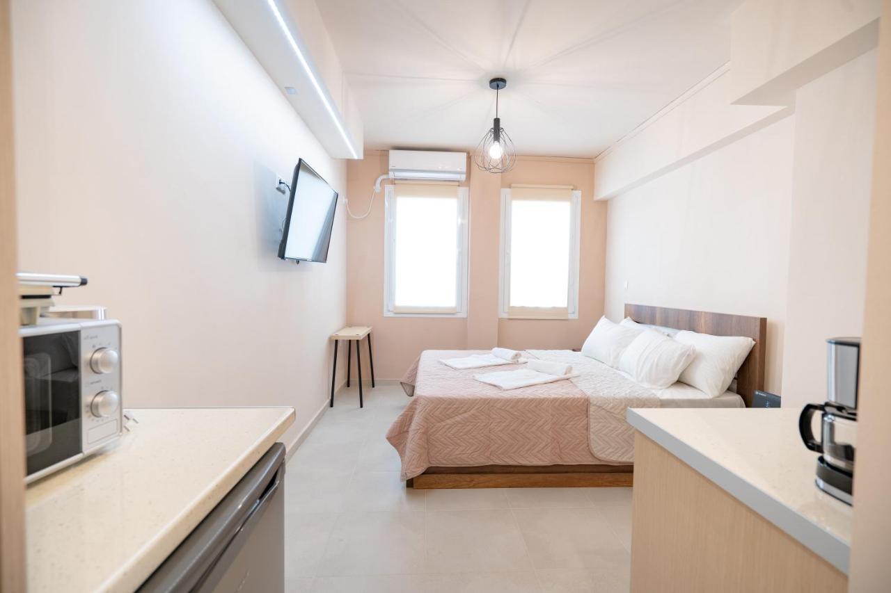 Monastiraki Metro St Studio For 2 Persons Athena Bagian luar foto