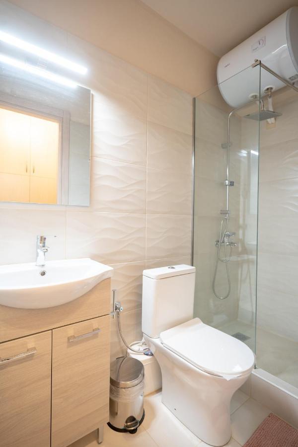 Monastiraki Metro St Studio For 2 Persons Athena Bagian luar foto